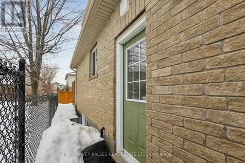409 Tealby Crescent Waterloo ON N2J 4Y8