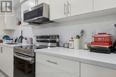 409 Tealby Crescent Waterloo ON N2J 4Y8