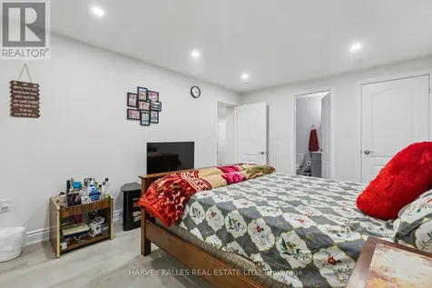 409 Tealby Crescent Waterloo ON N2J 4Y8