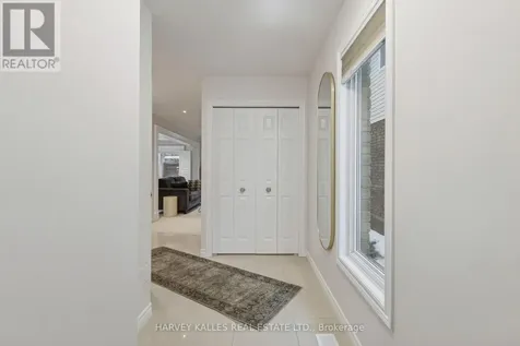 409 Tealby Crescent Waterloo ON N2J 4Y8