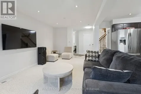 409 Tealby Crescent Waterloo ON N2J 4Y8
