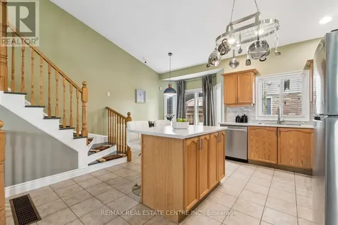 704 Russel Court Shelburne ON L9V 3P4