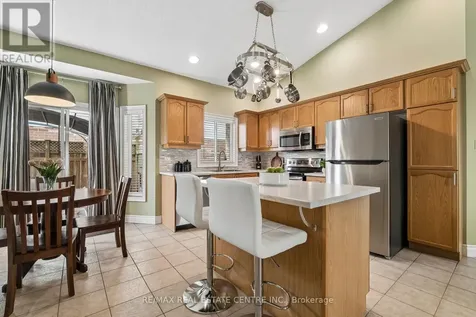 704 Russel Court Shelburne ON L9V 3P4