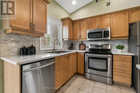 704 Russel Court Shelburne ON L9V 3P4