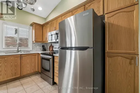 704 Russel Court Shelburne ON L9V 3P4