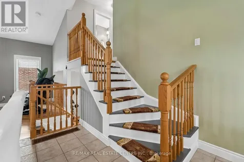 704 Russel Court Shelburne ON L9V 3P4