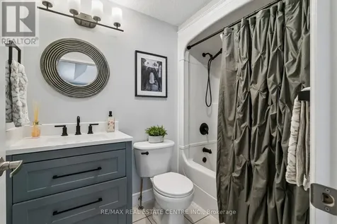 704 Russel Court Shelburne ON L9V 3P4