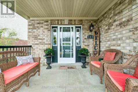 704 Russel Court Shelburne ON L9V 3P4