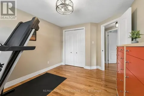 704 Russel Court Shelburne ON L9V 3P4