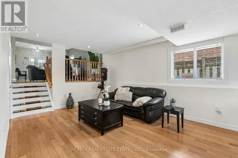 704 Russel Court Shelburne ON L9V 3P4