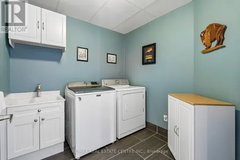 704 Russel Court Shelburne ON L9V 3P4