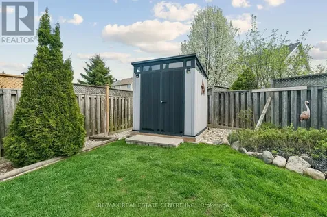 704 Russel Court Shelburne ON L9V 3P4