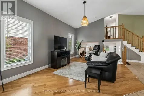 704 Russel Court Shelburne ON L9V 3P4