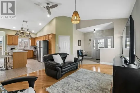 704 Russel Court Shelburne ON L9V 3P4