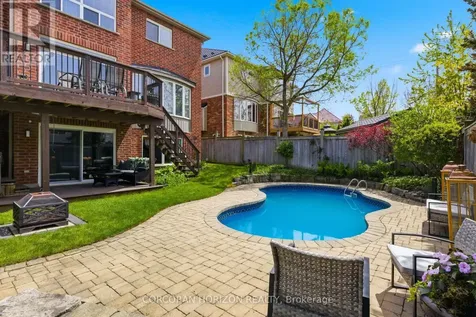 905 Marigold Court Kitchener ON N2P 2Y3