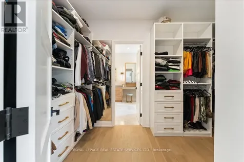 251 Aldercrest Avenue Hamilton ON L9B 1L7