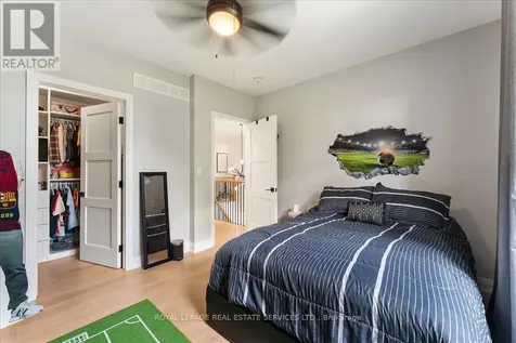 251 Aldercrest Avenue Hamilton ON L9B 1L7
