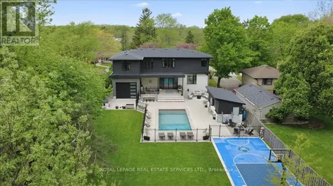 251 Aldercrest Avenue Hamilton ON L9B 1L7