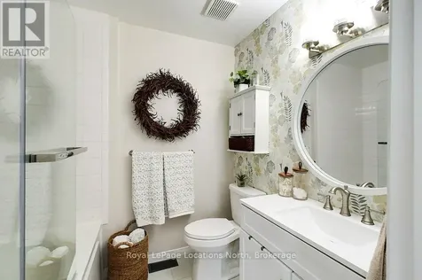145 Fairway Crescent Collingwood ON L9Y 5B4