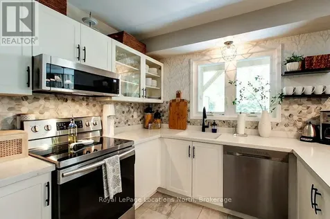 145 Fairway Crescent Collingwood ON L9Y 5B4