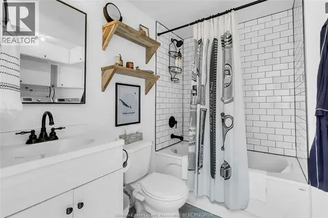 3548 Turner Road Windsor ON N8W 3M8