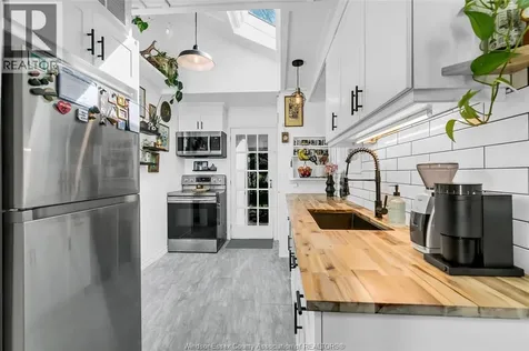 3548 Turner Road Windsor ON N8W 3M8