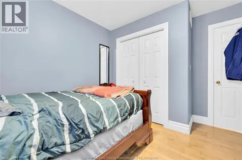 1635 Meridian Windsor ON N9G 3E7