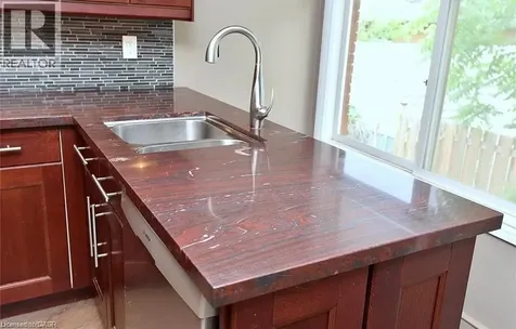 238 Fairridge Road Hamilton ON L8K 5M4