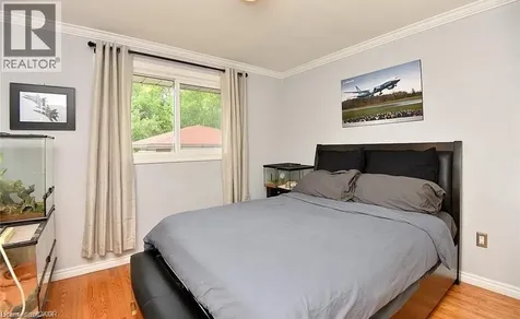 238 Fairridge Road Hamilton ON L8K 5M4