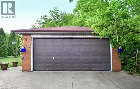 238 Fairridge Road Hamilton ON L8K 5M4