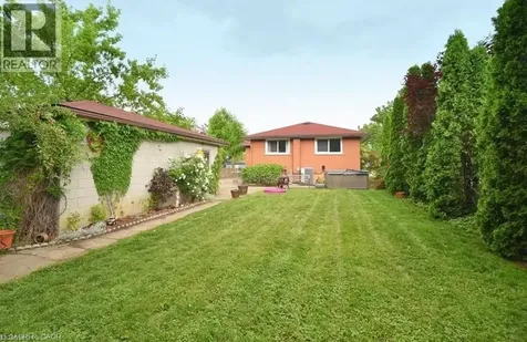 238 Fairridge Road Hamilton ON L8K 5M4
