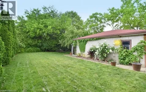 238 Fairridge Road Hamilton ON L8K 5M4