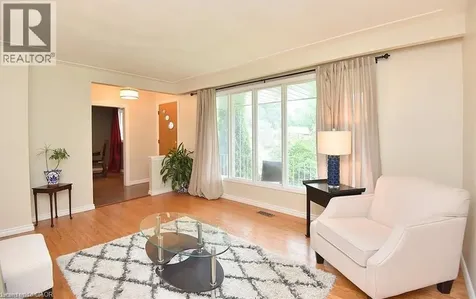 238 Fairridge Road Hamilton ON L8K 5M4