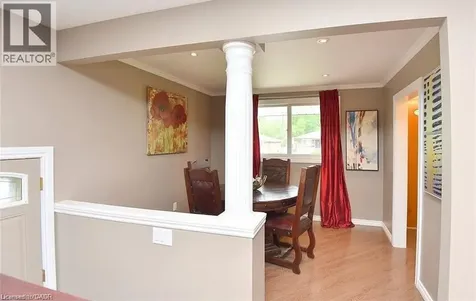 238 Fairridge Road Hamilton ON L8K 5M4