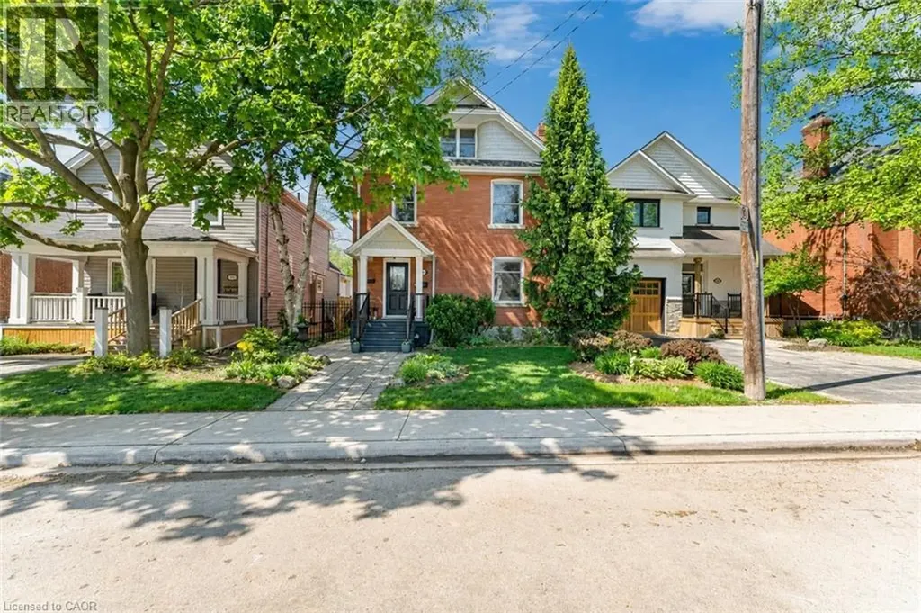 546 Hurd Avenue Burlington ON L7S 1T1