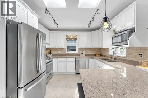 546 Hurd Avenue Burlington ON L7S 1T1