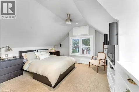 546 Hurd Avenue Burlington ON L7S 1T1