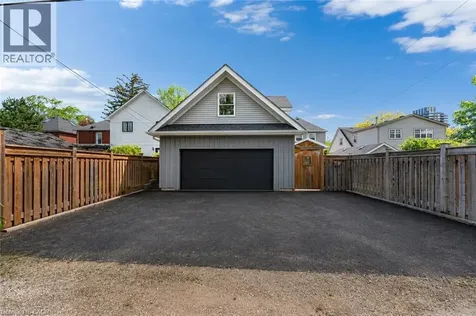 546 Hurd Avenue Burlington ON L7S 1T1