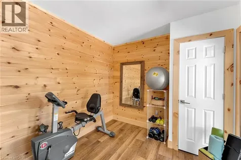 546 Hurd Avenue Burlington ON L7S 1T1