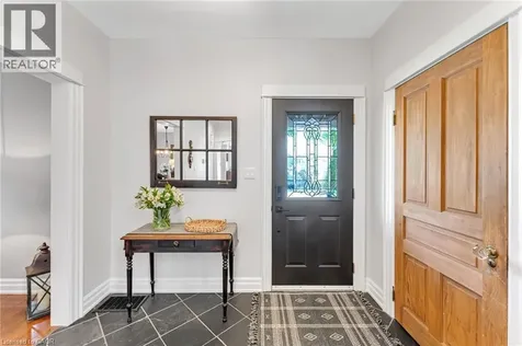 546 Hurd Avenue Burlington ON L7S 1T1