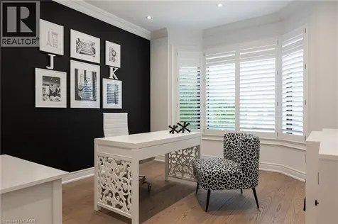 2201 Rochester Circle Oakville ON L6M 5E3