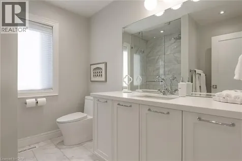 2201 Rochester Circle Oakville ON L6M 5E3