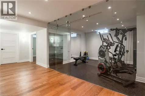 2201 Rochester Circle Oakville ON L6M 5E3