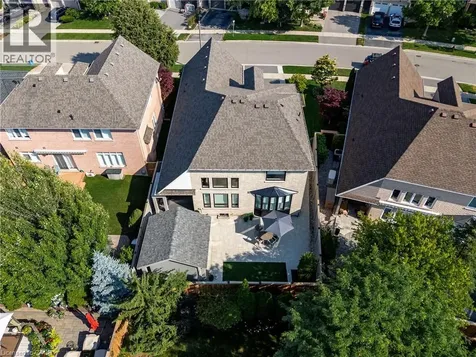 2201 Rochester Circle Oakville ON L6M 5E3