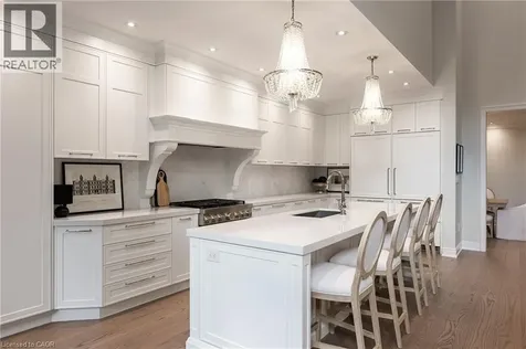 2201 Rochester Circle Oakville ON L6M 5E3