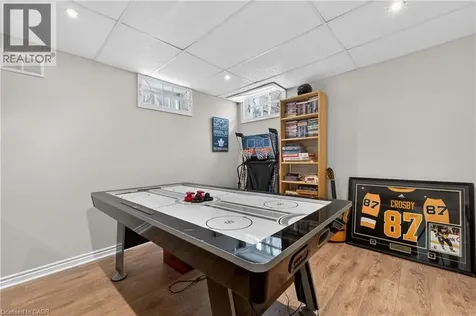 4071 Bush Crescent Beamsville ON L3J 0G7
