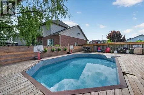 4071 Bush Crescent Beamsville ON L3J 0G7