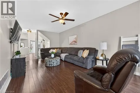 4071 Bush Crescent Beamsville ON L3J 0G7