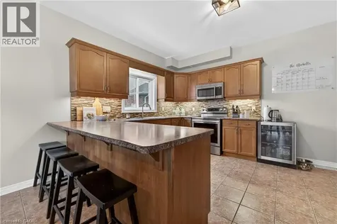 4071 Bush Crescent Beamsville ON L3J 0G7
