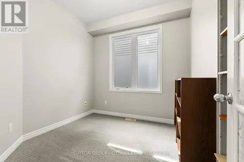 236 Colbert Crescent Ottawa ON K1V 2C5